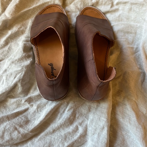 Excellent condition Mont Blanc sandals Free People size 38 - Picture 3 of 7